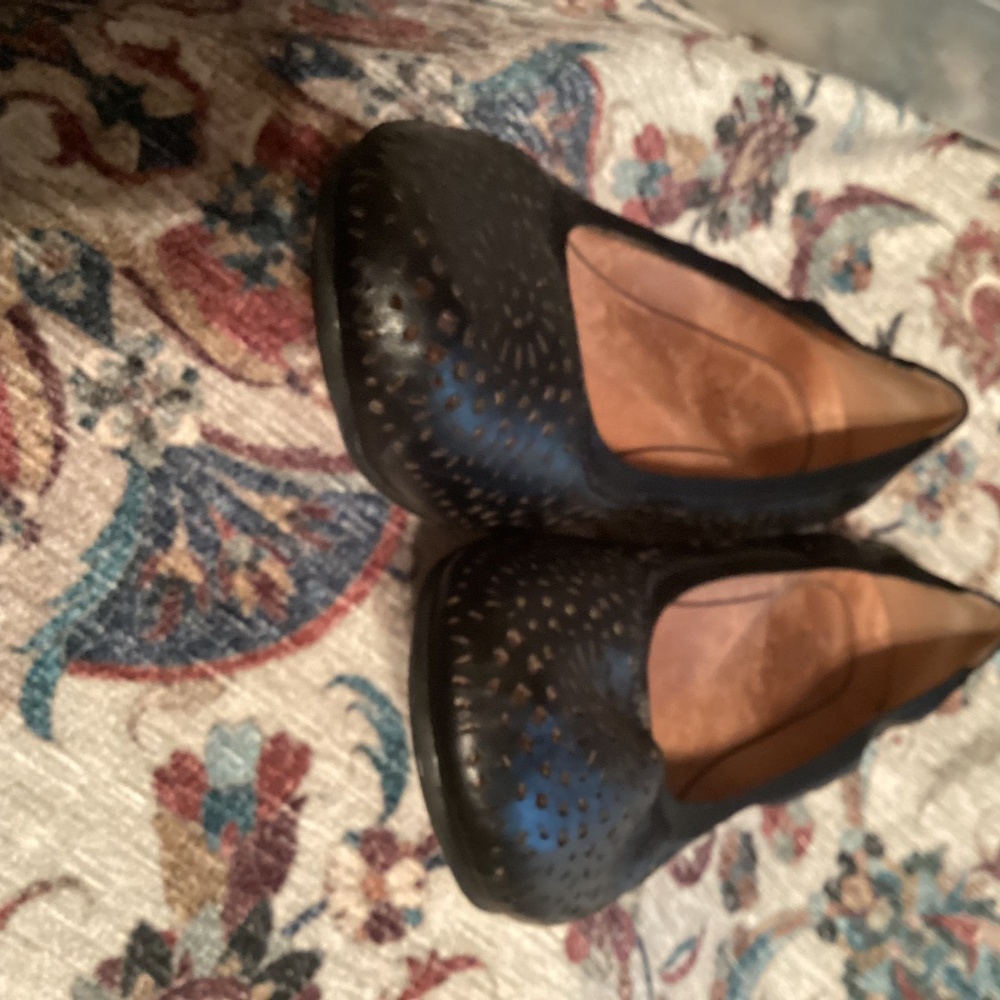 Vionic - Picture 6 of 6